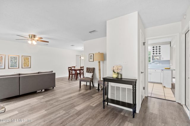 11416 RIVER KNOLL Drive, Jacksonville, FL 32225