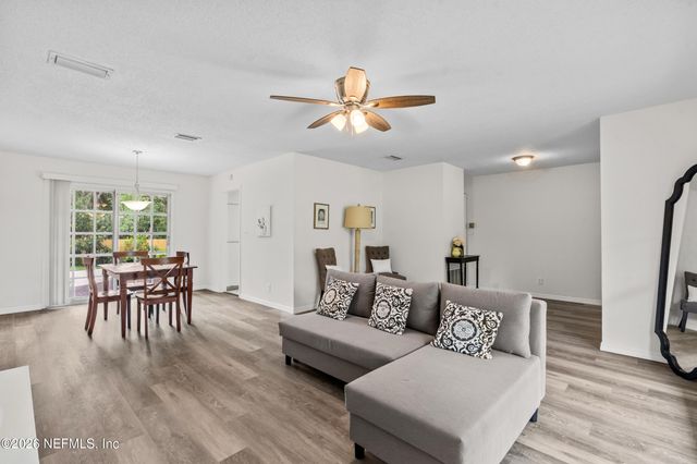 11416 RIVER KNOLL Drive, Jacksonville, FL 32225