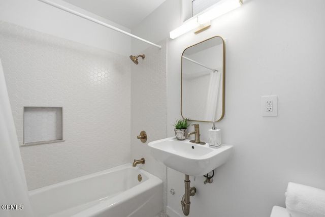11433 Hallwood Drive, El Monte, CA 91732