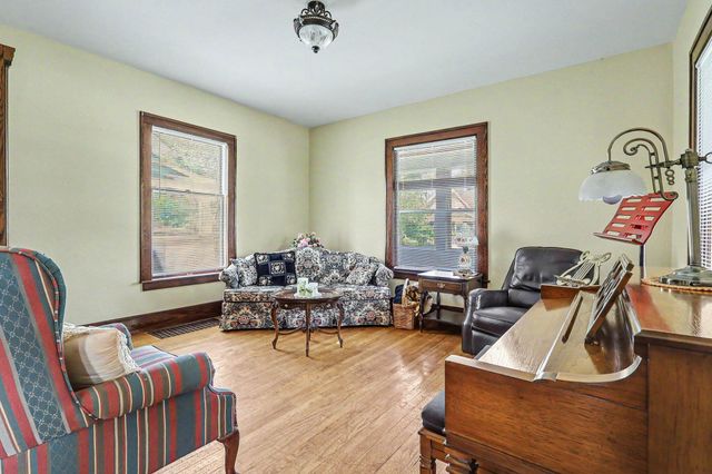 40 W 18th Street, Holland City, MI 49423