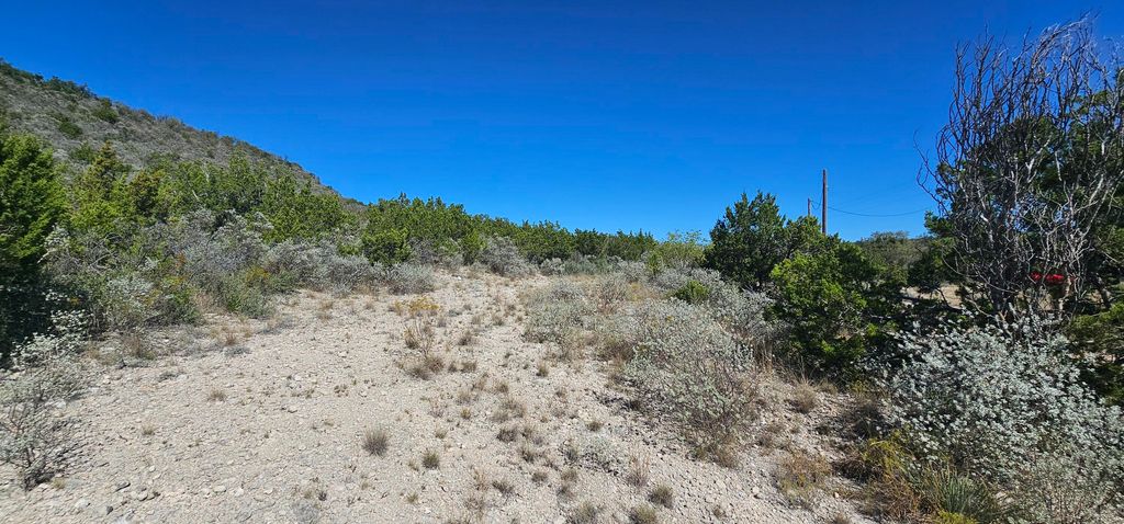 Image 26 of property listing at 925 N U.s. 83, Junction, TX 76849