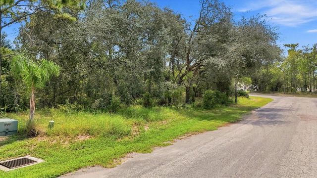 7 HONEYSUCKLE COURT S, Homosassa, FL 34446