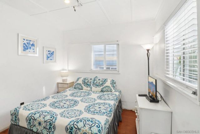 719 Jersey Ct, San Diego, CA 92109