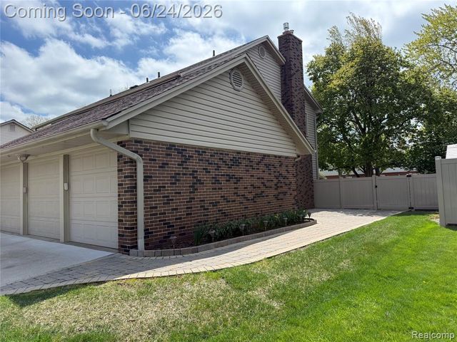14667 Brookline Street, Riverview, MI 48193