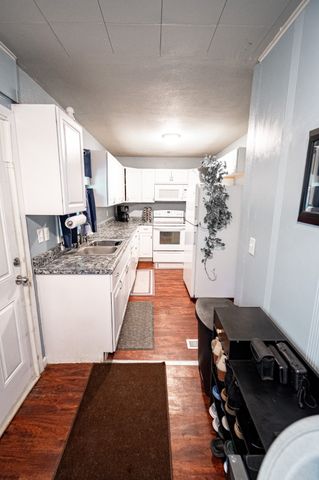7401 SW 12th Street, Des Moines, IA 50315