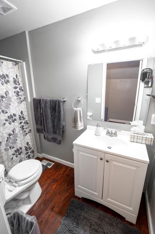 7401 SW 12th Street, Des Moines, IA 50315