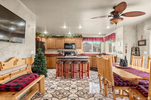 2565 S COUNTRY CLUB DR, Garden City, UT 84028
