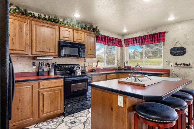 2565 S COUNTRY CLUB DR, Garden City, UT 84028