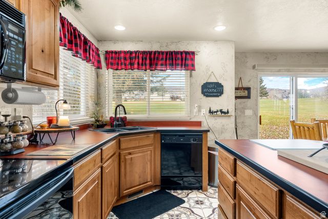 2565 S COUNTRY CLUB DR, Garden City, UT 84028