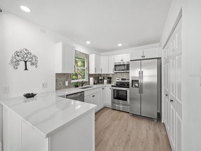23019 SENECA AVENUE B, Port Charlotte, FL 33980