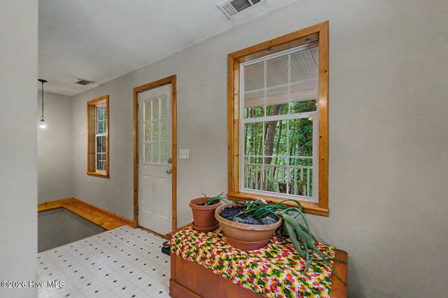 324 Bill Crisp Road, Robbinsville, NC 28771