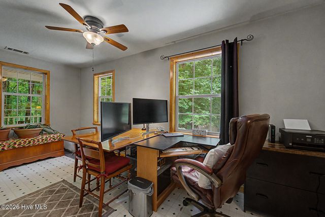 324 Bill Crisp Road, Robbinsville, NC 28771