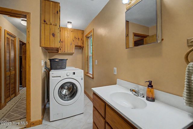 324 Bill Crisp Road, Robbinsville, NC 28771