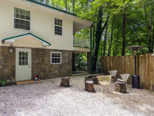 324 Bill Crisp Road, Robbinsville, NC 28771