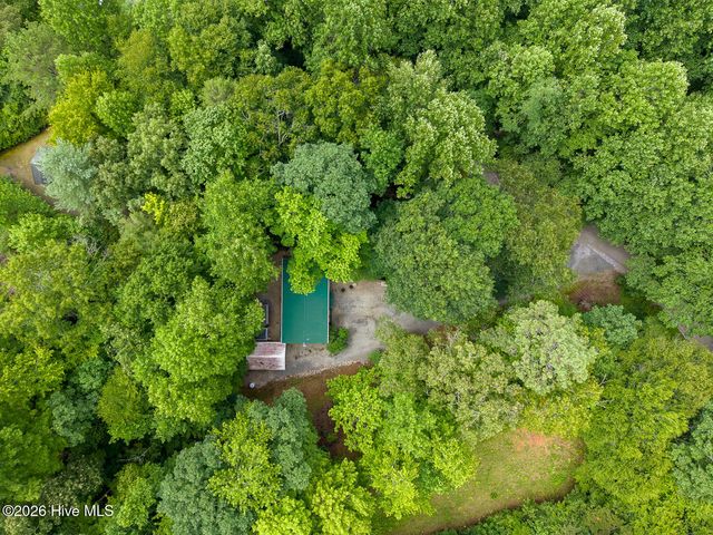 324 Bill Crisp Road, Robbinsville, NC 28771