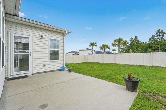 5555 Redleaf Rose Dr., Myrtle Beach, SC 29579