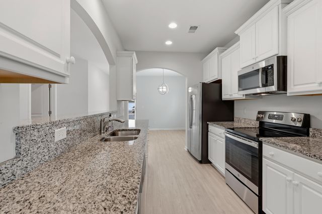 5555 Redleaf Rose Dr., Myrtle Beach, SC 29579