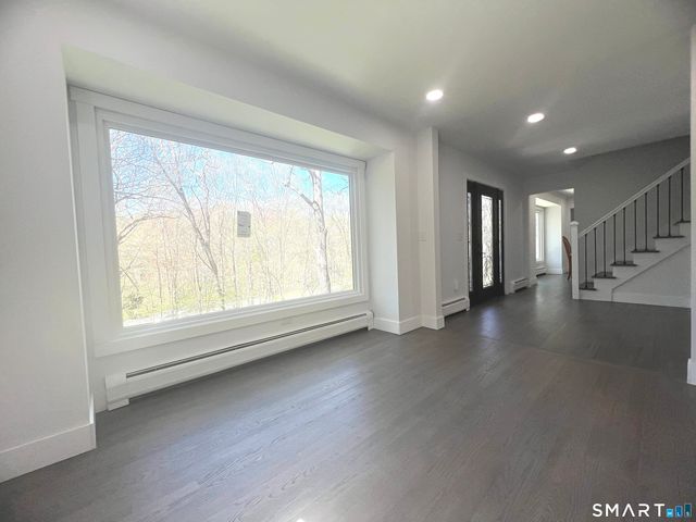 21 Field Rock Road, Monroe, CT 06468