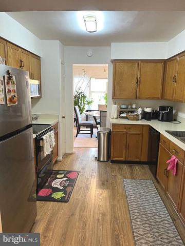 1106 WHITWORTH CT, Herndon, VA 20170
