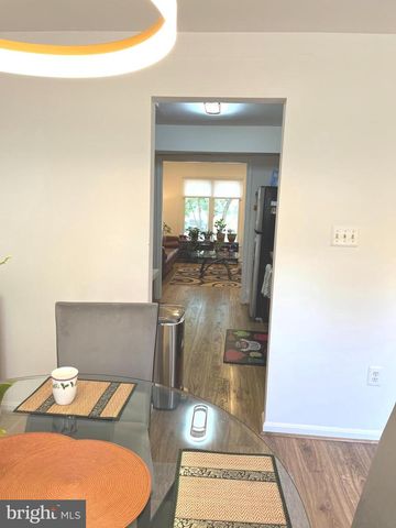 1106 WHITWORTH CT, Herndon, VA 20170