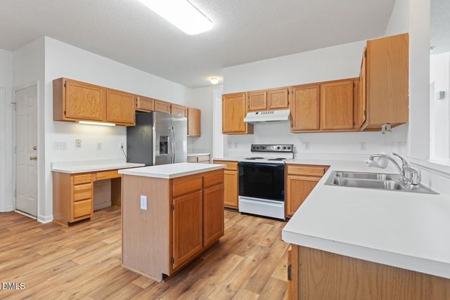 5273 Fairmead Circle, Raleigh, NC 27613