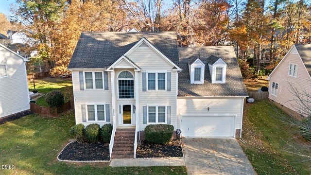 5273 Fairmead Circle, Raleigh, NC 27613