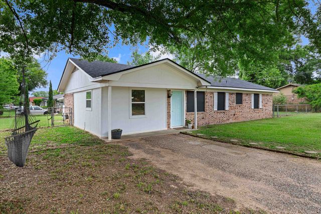 400 Conroe Street, Longview, TX 75604