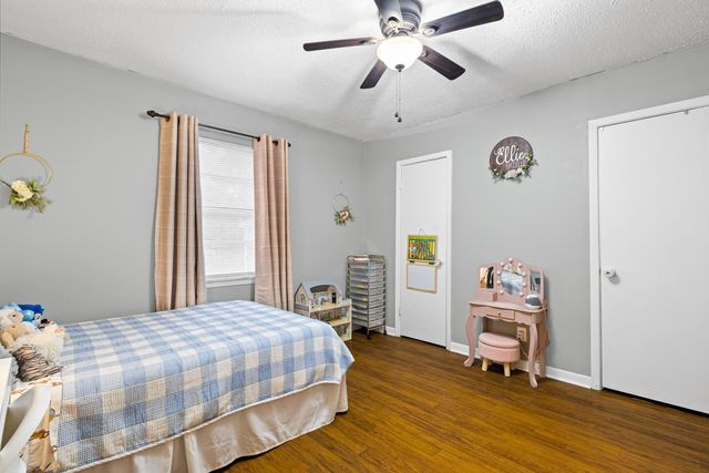 400 Conroe Street, Longview, TX 75604