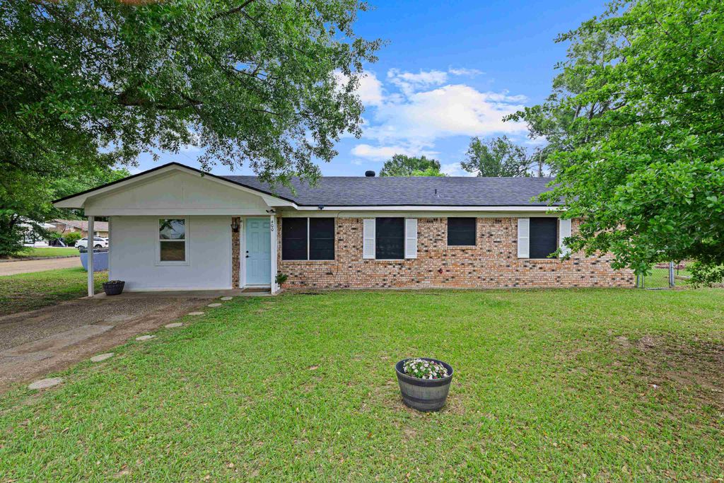 400 Conroe Street, Longview, TX 75604
