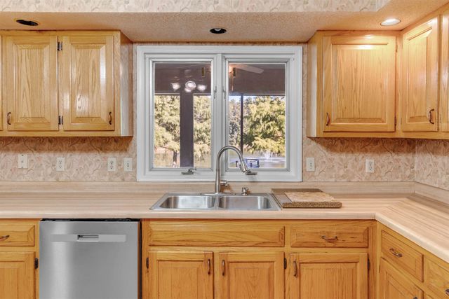 825 BURCH DR, Moscow, TN 38057