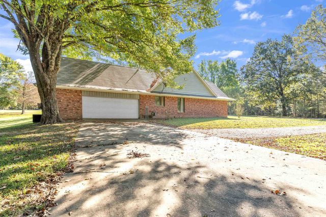 825 BURCH DR, Moscow, TN 38057