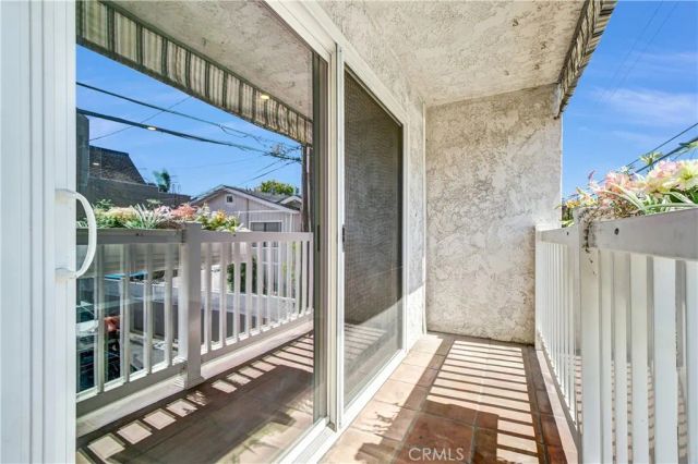 363 Newport Avenue 113, Long Beach, CA 90814