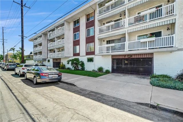 363 Newport Avenue 113, Long Beach, CA 90814