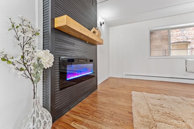 914 N Austin Boulevard A5, Oak Park, IL 60302