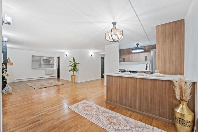 914 N Austin Boulevard A5, Oak Park, IL 60302