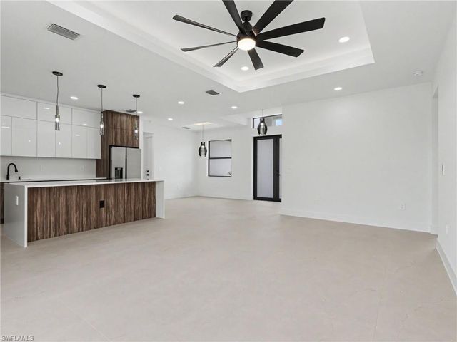 913 Joponica AVE S, Lehigh Acres, FL 33974