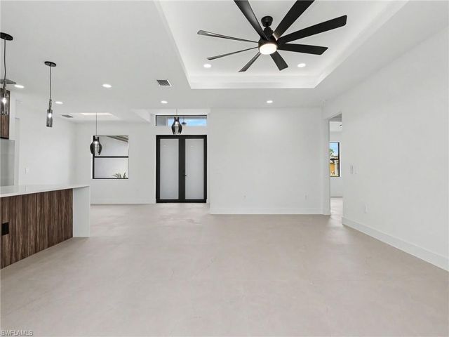 913 Joponica AVE S, Lehigh Acres, FL 33974