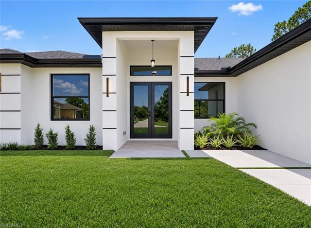 913 Joponica AVE S, Lehigh Acres, FL 33974