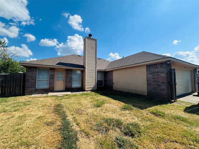 7513 Bryn Mawr Drive, Rowlett, TX 75089