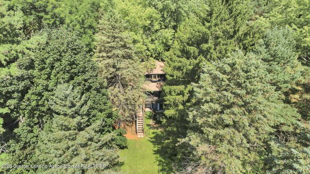 525 N Cedar Road, Mason, MI 48854