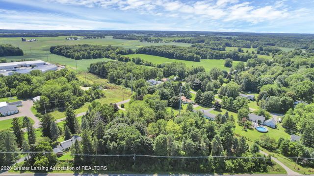 525 N Cedar Road, Mason, MI 48854