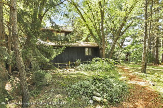 525 N Cedar Road, Mason, MI 48854