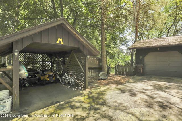 525 N Cedar Road, Mason, MI 48854