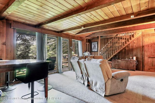 525 N Cedar Road, Mason, MI 48854