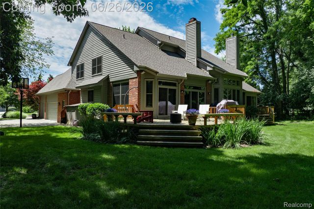 7422 Autumn Hill Drive, West Bloomfield Charter Township, MI 48323