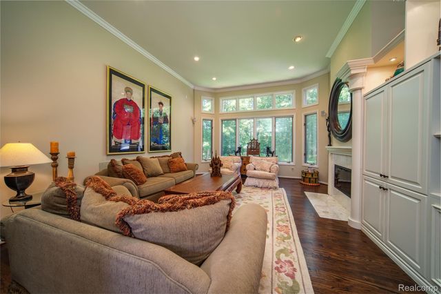 7422 Autumn Hill Drive, West Bloomfield Charter Township, MI 48323
