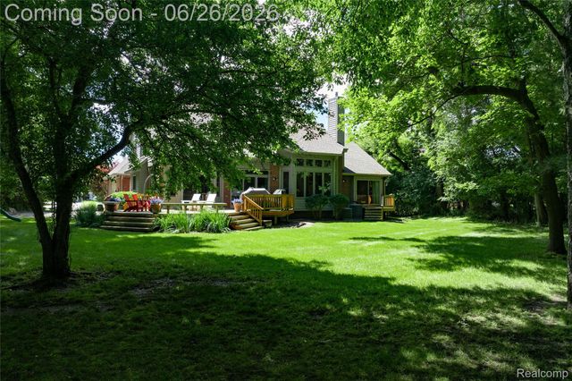 7422 Autumn Hill Drive, West Bloomfield Charter Township, MI 48323