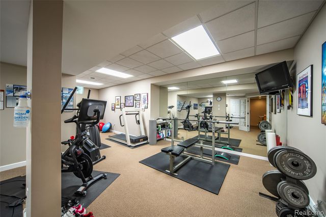 7422 Autumn Hill Drive, West Bloomfield Charter Township, MI 48323