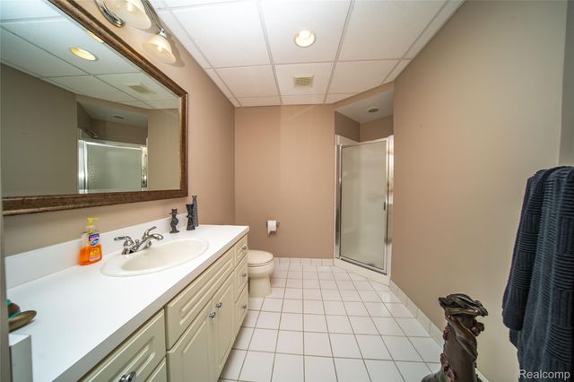 7422 Autumn Hill Drive, West Bloomfield Charter Township, MI 48323
