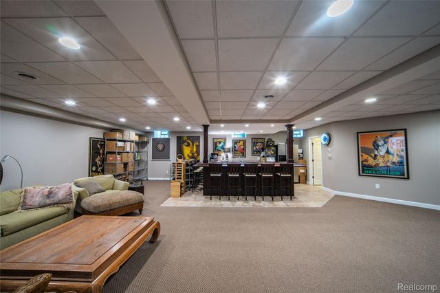 7422 Autumn Hill Drive, West Bloomfield Charter Township, MI 48323